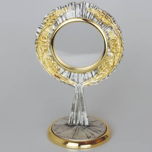 Two-color monstrance