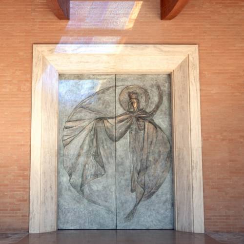 Portale d'ingresso - Chiesa S. Maria Ausiliatrice (Civitanova Marche)
