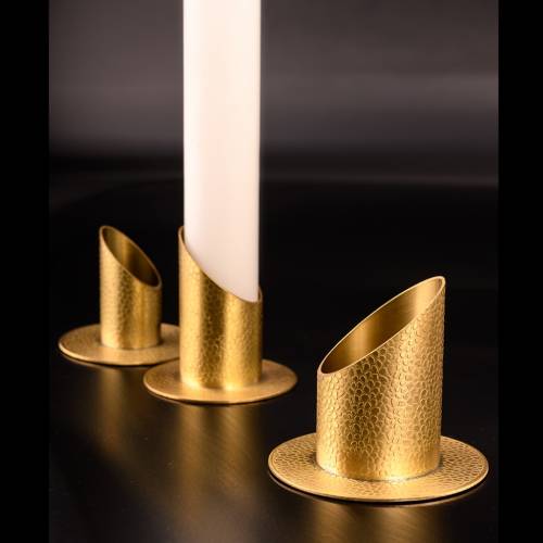 Candlestand with honeycomb pattern