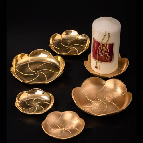 Matte brass coaster Lotus