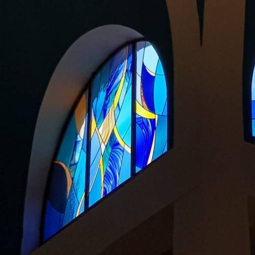 Witraż z Wielobarwną Kompozycją