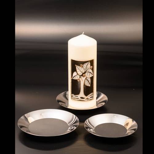 Concave candle plate
