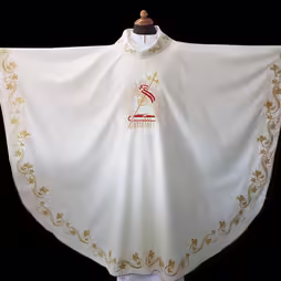 UROCZYSTE SZATY LITURGICZNE