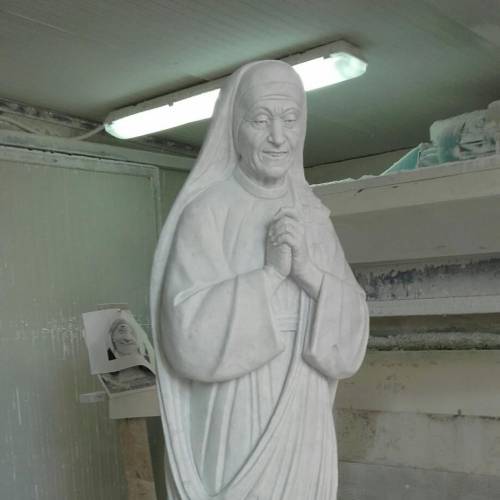 Święta Teresa z Kalkuty (Marmur)