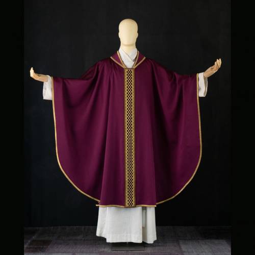  Natural fabric Chasuble