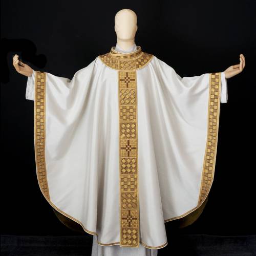 TRADYCYJNA BIAŁA KASULA LUREX