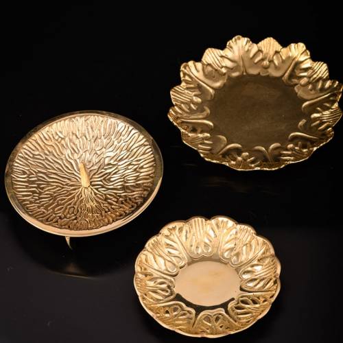 Brass leaf candle plate