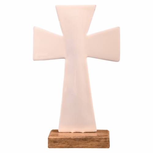 Biały Stojący Krzyż