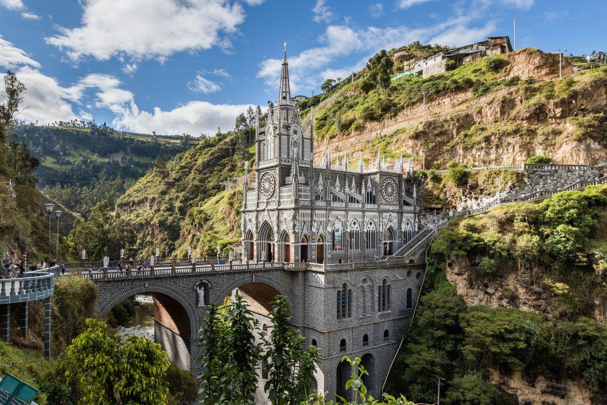 Las Lajas: la chiesa sospesa nel canyon colombiano