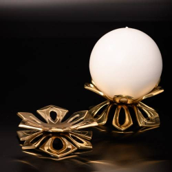 Brass candle plate flower
