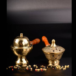 Incense-pan with floral decoration