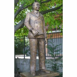 Rzeźby i Figury
